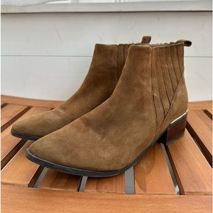 Like New Marc Fisher Booties Sz. 7